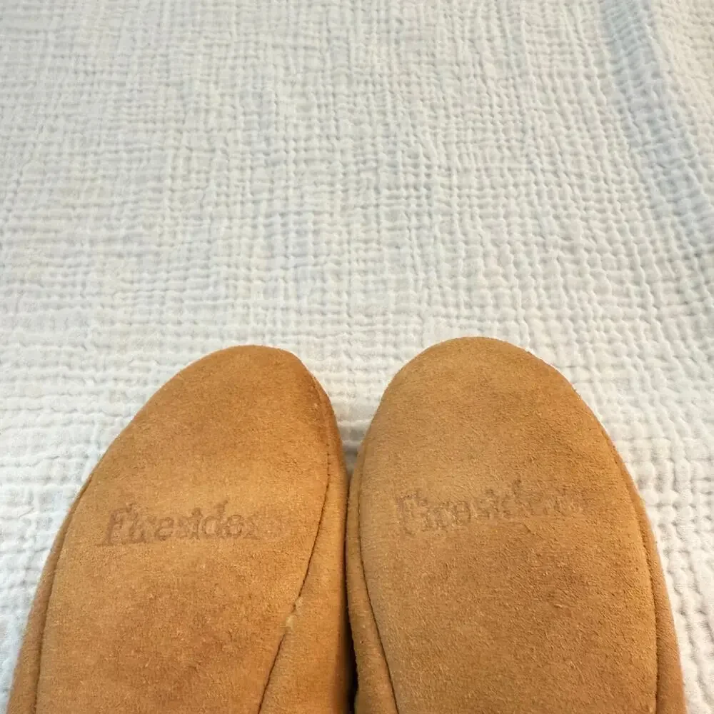 Firesiders Slippers Size Youth 4.5 or Women’s 6N Leather Fleece Lined Moccasin